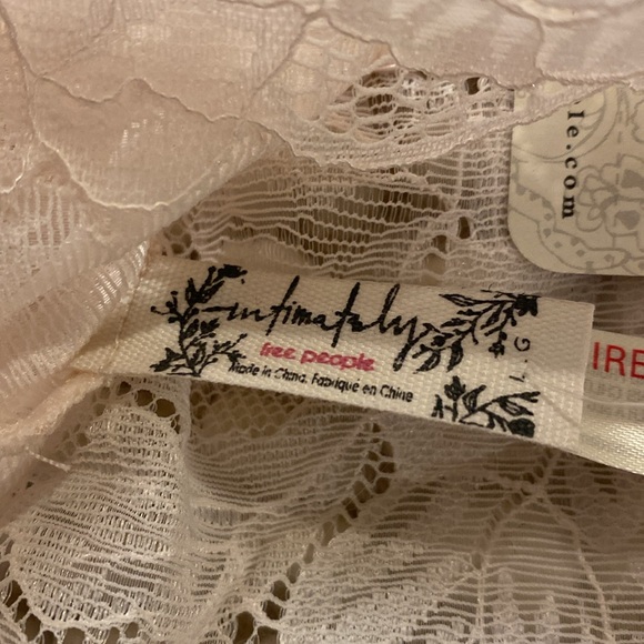 Free People Lace Bralette NWT - Soft Pink - Picture 9 of 10